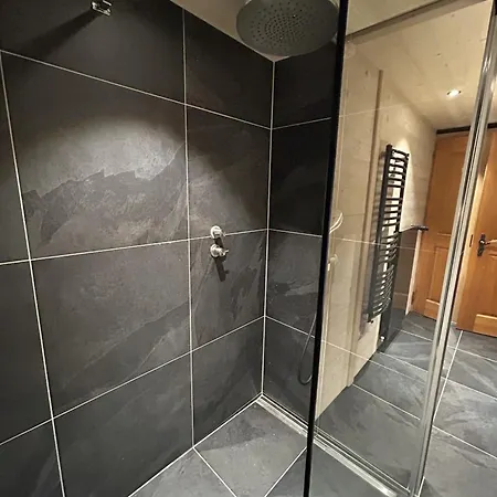 Le Pacheu לה קרוסט